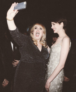 :  Rebel Wilson meets Anne Hathaway 