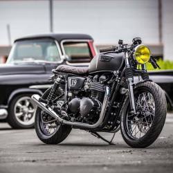 caferacersofinstagram: A winning combination with @downandoutcaferacers