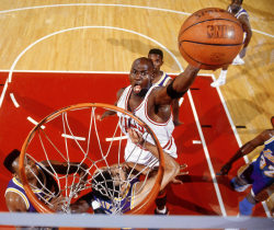 siphotos:  Michael Jordan goes up for a one-handed slam in Game