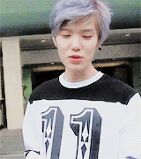 jeoned:  9 gifs of zelo being cute (10000 miles in america vers.)