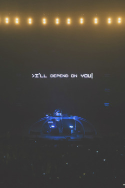 xavpard:  Porter Robinson *Worlds Tour* | Bill Graham Civic