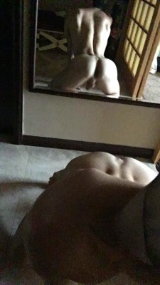 mitchrobertsxxx:  Waiting for daddy to come and use me  Another