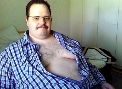biggerenamored:  Hell yah!!!  When you’re down and out, there’s always moobs