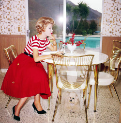vintagegal:  Sandra Dee photographed at home, 1959 