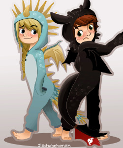 gladtobehuman:Baby dragon riders dressed as baby dragons ^_^