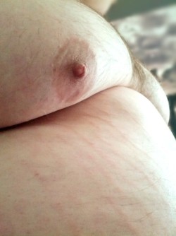 beartalkwoof:  some hot nipple sucking