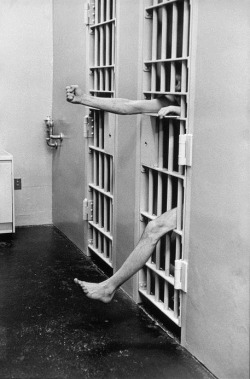 vahc:  by Henri Cartier-Bresson 