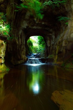 wasbella102:  Natural Bridge, Japan 