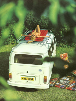 thehomenudist:  Naturists and Volkswagens. My favorite things!