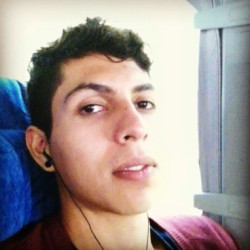 #yo de camino a visitar a mi abuelita #viaje #me #guy #man  (en