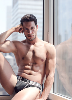 nickologist:  Jonathan Cannaux for 2EROS | ph: Liem Pham