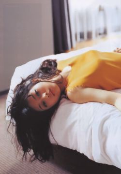 sweetkisses27:  石原さとみ(satomi ishihara)