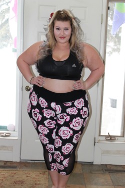 plussizebarbie:  Who said fat girls don’t work out? I just