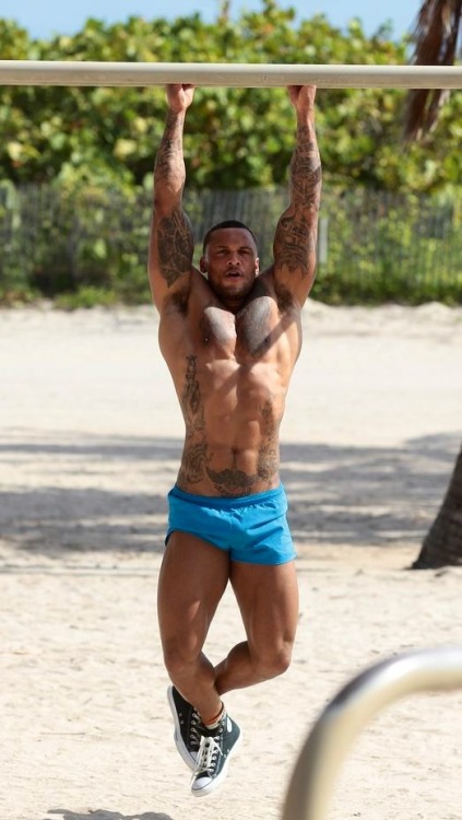 thapuma:  David Mcintosh could have ALL of me  