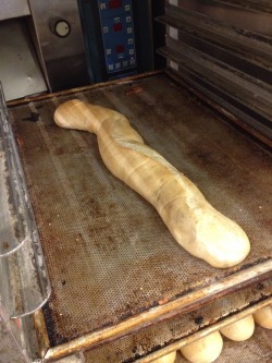 r0sequarts:  itachidere:  Someone fucked up this baguette  any