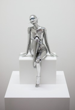 highpulp:  Hajime Sorayama @ NANZUKA Gallery 