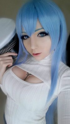 studioshaff:  Esdeath cosplay by Sayafox