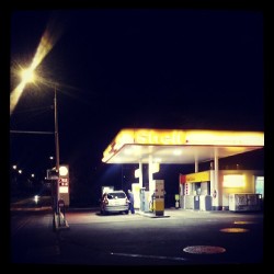 Petite pause. #stop #fuel #shell #fucku