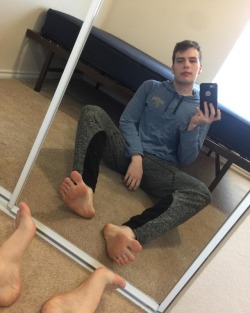 barefootbro22:  spiritpawz:  Get down and worship my feet. #foot