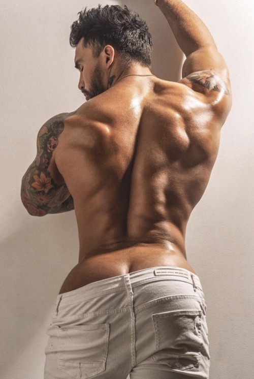 BackThatAssUpXXX