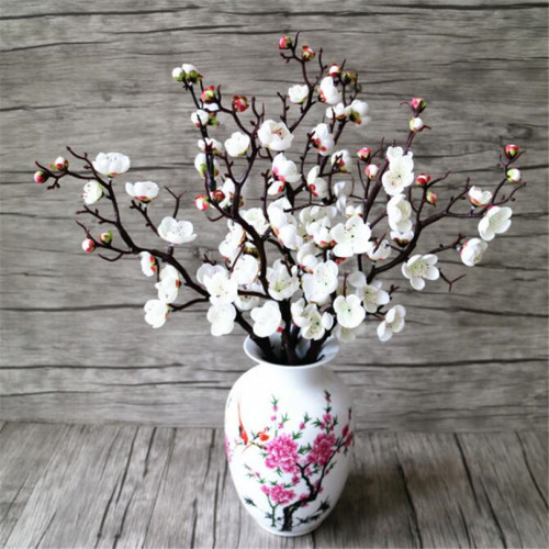 taramysweetlove:  “Plum Tree Blossoms”