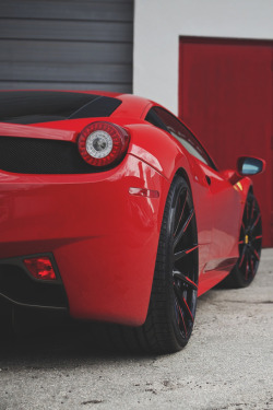 autobliss:  themanliness: Ferrari 458 Italia | Source | MVMT