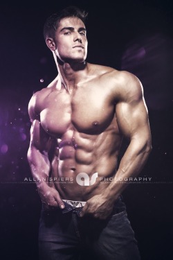 jivvii:  Mario Hervás by Allan Spiers Photography