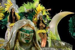 zen-naturism:  Rio Carnival 2016 source: http://www.ceskatelevize.cz/ct24/svet/1688725-samba-karneval-vrcholi-viru-zika-navzdory