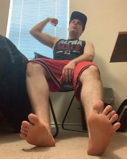 spiritpawz:  After school stretch.  #foot #footmaster #footworshipping