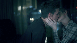 lookingfortheman:Even really bad days get better when you kiss