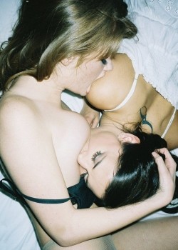 dreamsandgirls:   #girls #lesbi #lesbians #bdsm #sade #bondage