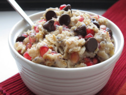 stronghealthyconfidence:  Pomegranate Chocolate Oatmeal  