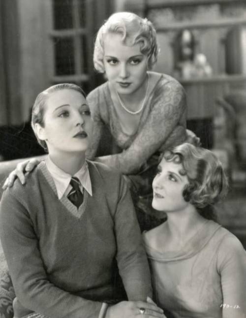 Flora Bramley, Leila Hyams &  Dorothy Mackaill Nudes &