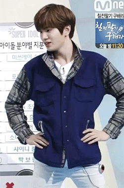 sungjongontop: Sungjong dancing to Exid’s Up and Down~