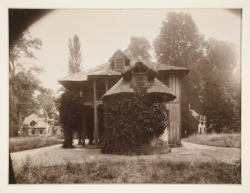 mythologyofblue:  Eugène Atget, Petit Trianon, Versailles, 1926 +