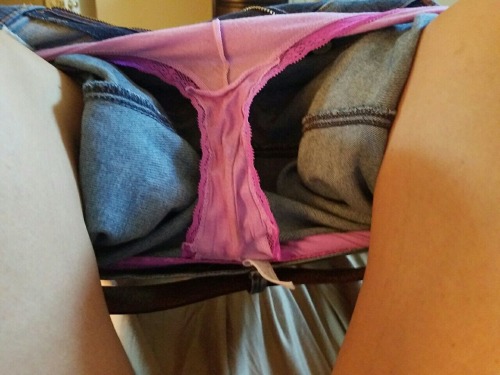 scgrrl72:  Pink panties and jeans