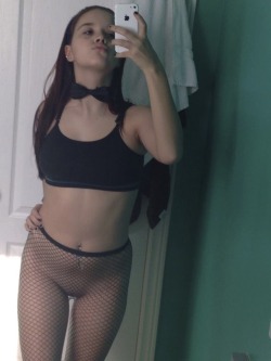 Hottie in fishnets.