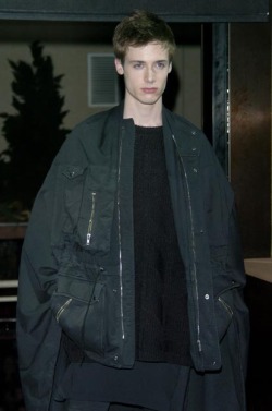 in-the-name-of-raf:  Raf Simons | AW 2004-05 | Waves 
