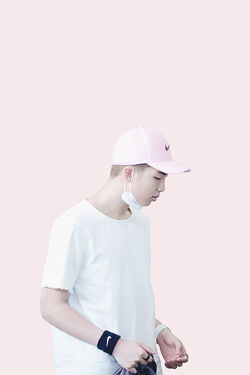yugyeommah:  fashion monster â™¡-â™¡ â˜¼ carolâ€™s random edits - (38/âˆž)Â Â© 
