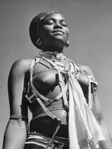 iluvsouthernafrica:  Zulu Woman - Hart Preston 