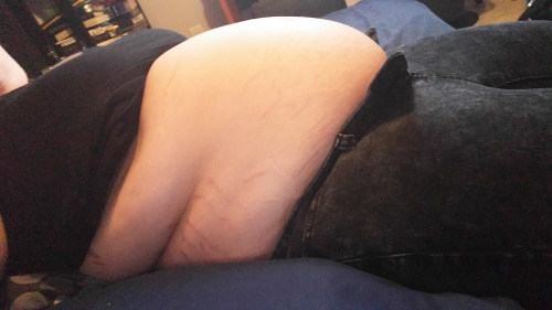 fatalien00:Aaaand another pair of jeans I outgrew. Christmas really did me good ;)