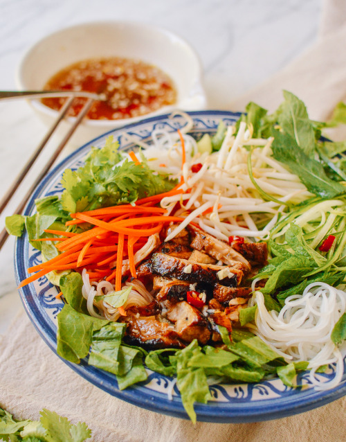 fattributes:  Vietnamese Rice Noodle Salad with Chicken