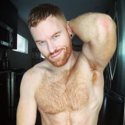 beardburnme: “Sunday funday! #redhead #redhot100 #ginger”