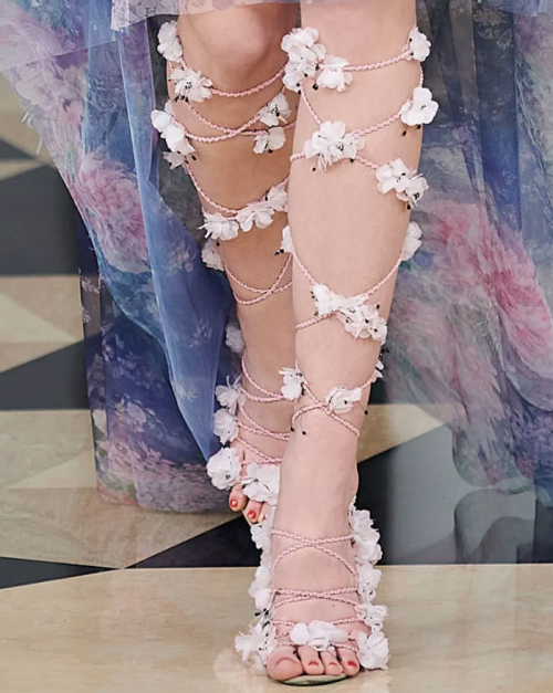 glowdetails:  shoe details @ alexis mabille spring 2020 couture