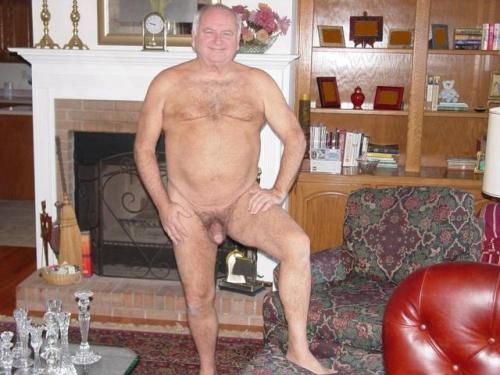 For more live HD Grandpa/Daddy   webcams visit: http://frtyd.com/go/nF1Yk_rNzt/DEFAULT and enjoy mature from your region, and meet up!