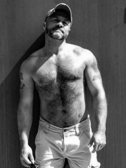 Follow my two hairy men blogs: http://sambrcln.tumblr.com http://hairysex.tumblr.com