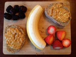 laurentelford1996:   Fresh breakfast board! 