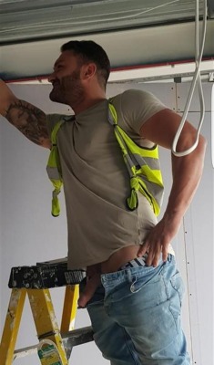 averagewhitedickz:  Building Worker Messing Round With Almost