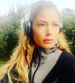 Focus…✌️morning walk by doutzen