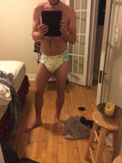 luckypig87:Rainy Saturday! A perfect day to be diapered and lay